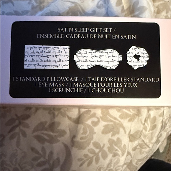 BNIB-Victoria's Secret Black and White Satin 3 piece Sleep Set - Picture 3 of 4